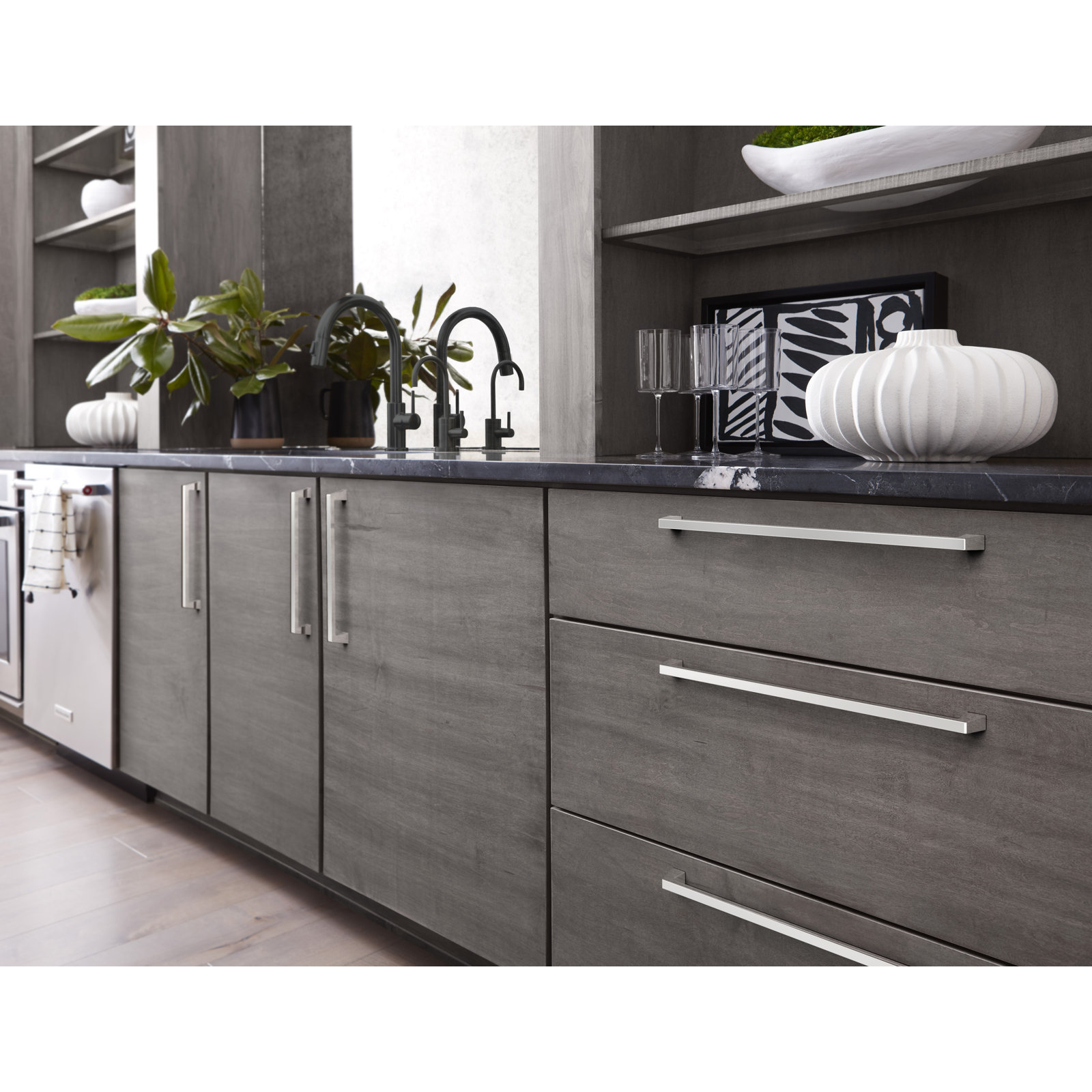 Blackrock Appliance Pull, Polished Chrome, 12"