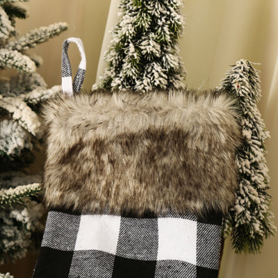 Paquet de 3 bas de Noël, bas de 18 po à motif écossais blanc Buffalo avec manchette en fausse fourrure, décorations de Noël pour manteau de cheminée