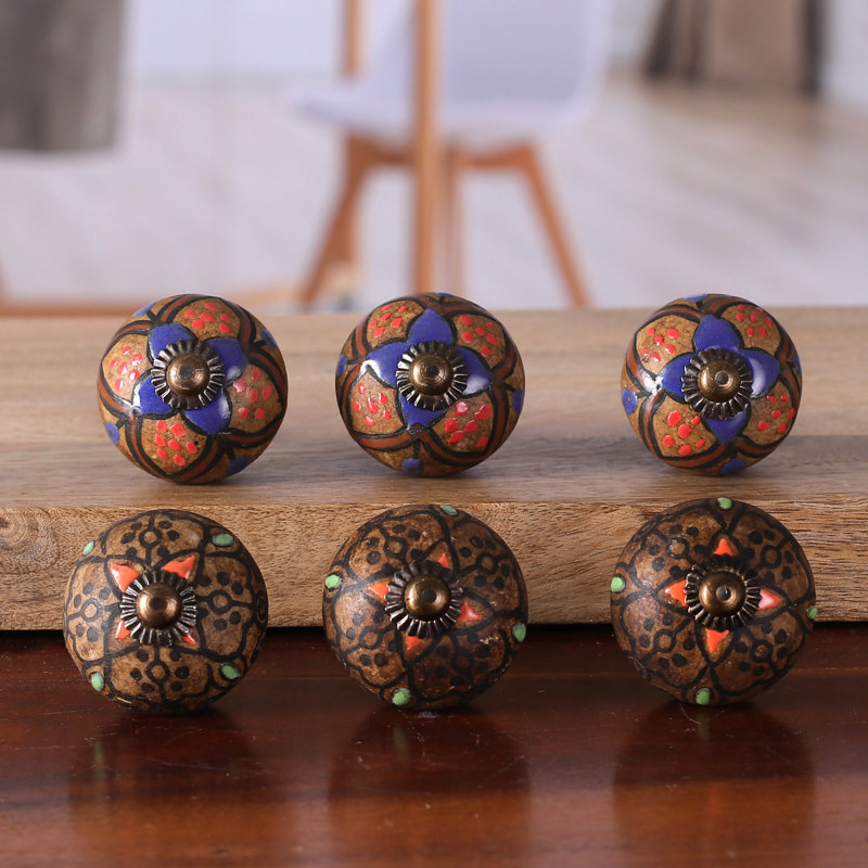 Ensemble de 6 boutons en céramique Novica
