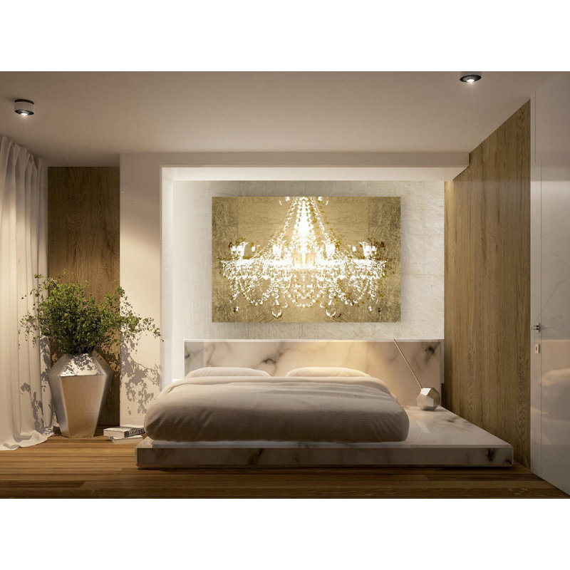 Dramatic Entrance Gold - peinture sur toile, Toile tendue, H 36 po x l 54 po