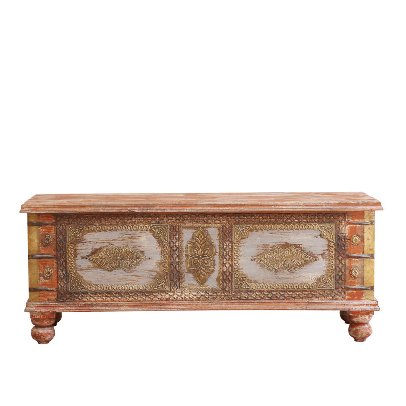 Aleisha Blanket Chest