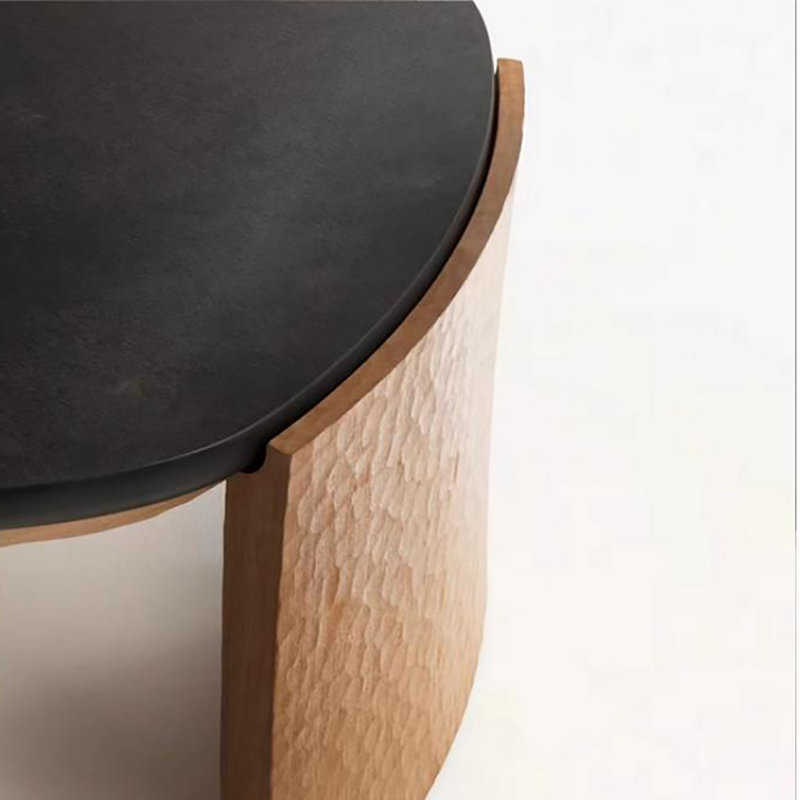 American oval rock table, 16.1" H x 47.2" L x 33.5" W