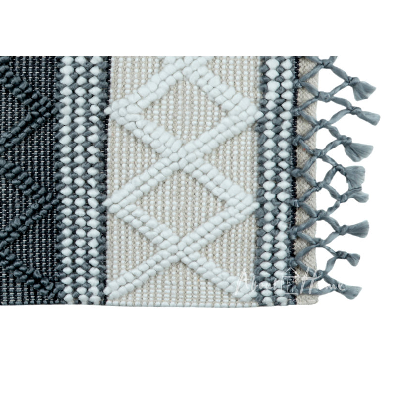 Decicco Geometric Hand Woven 60cm X 90cm Indoor / Outdoor Area Rug