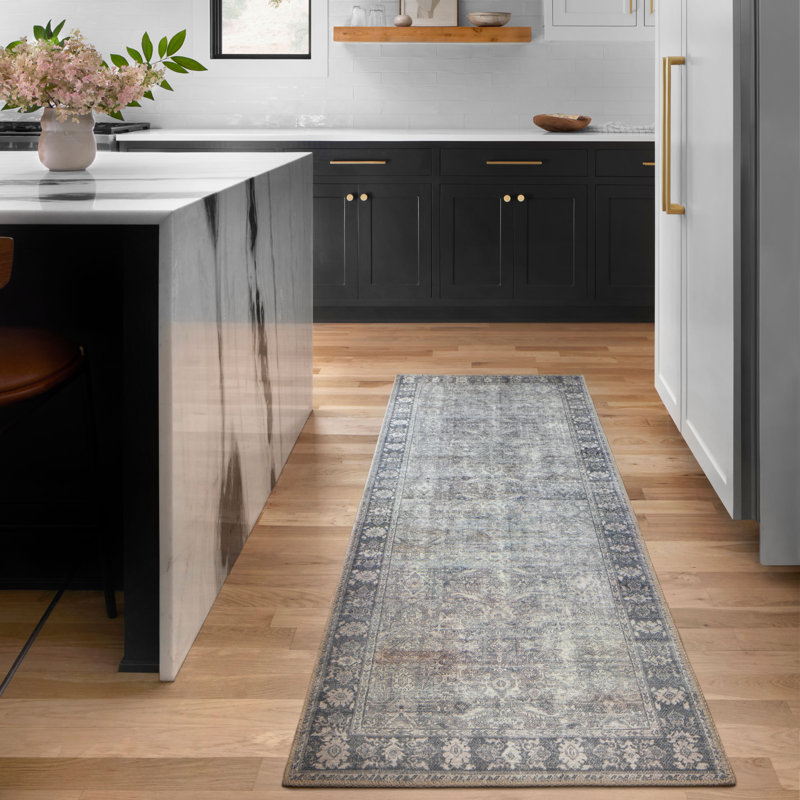 Vache Oriental Indoor Rug, Runner 2'6" x 9'6"