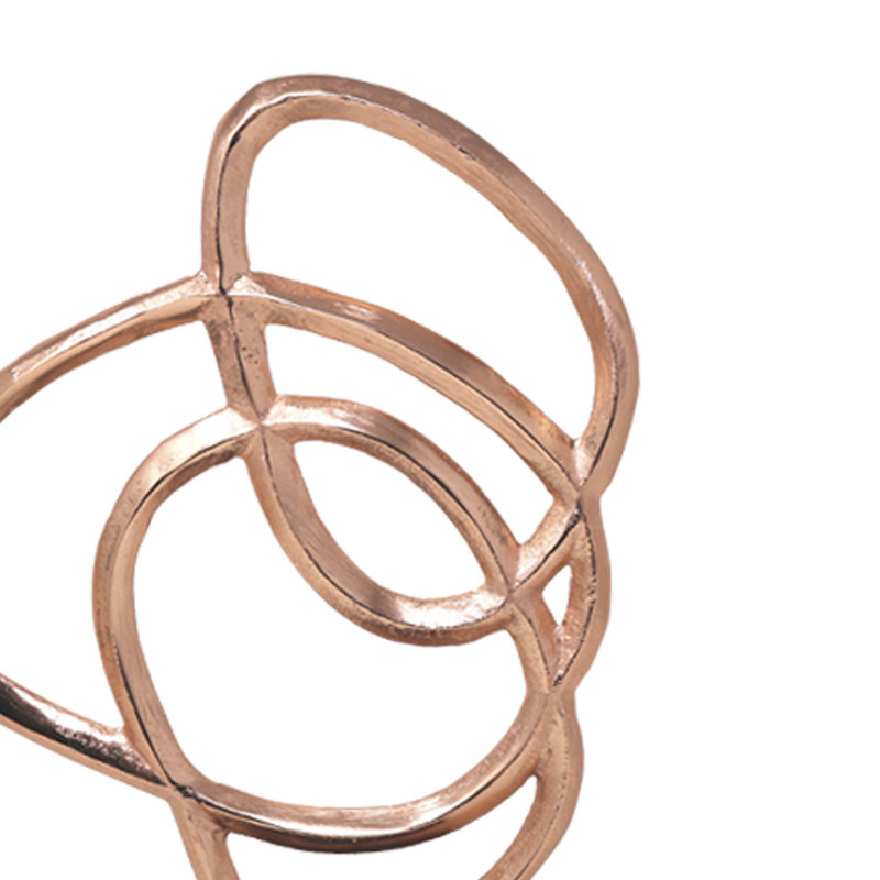 Sculpture elliptique irrégulière