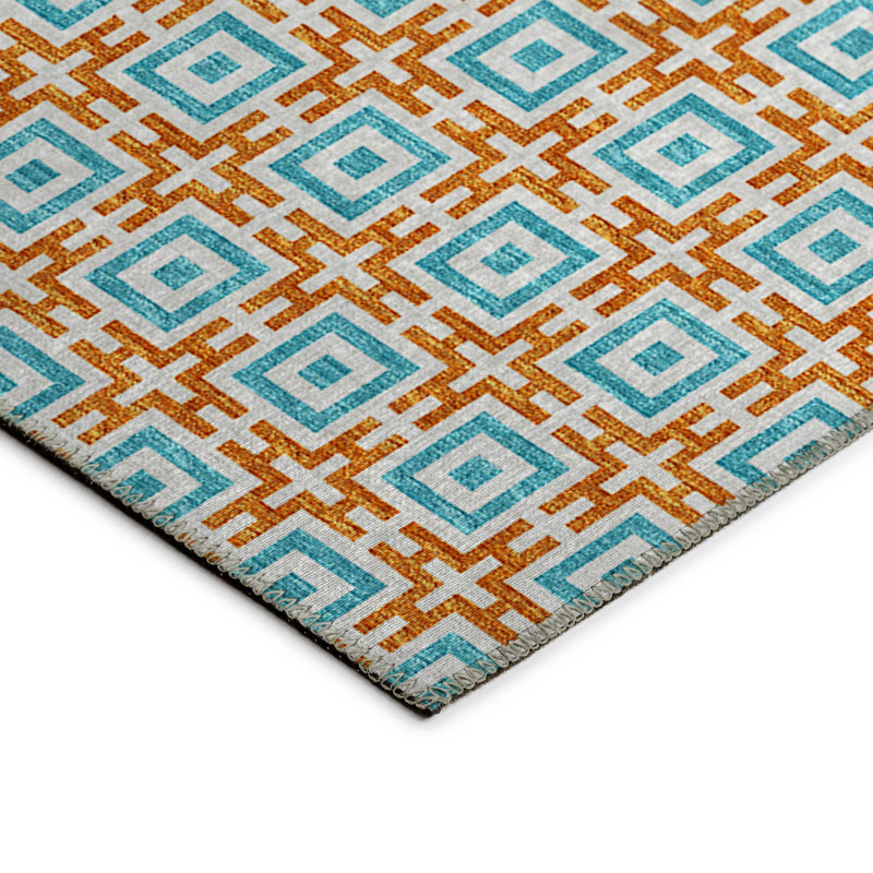 Loreen Washable Geometric Indoor / Outdoor Rug, Round 8'