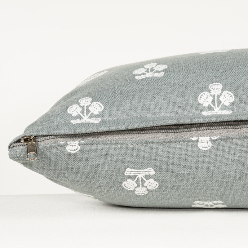 Housse et insert de coussin Hamachi, Carré 22 po, Polyester, Slate Blue Floral