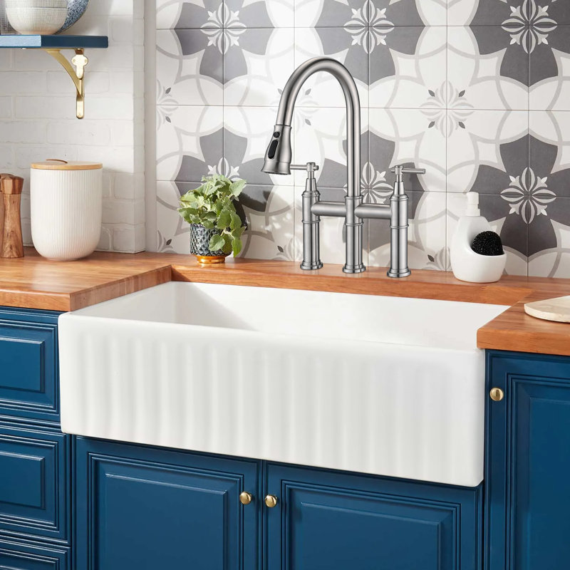 36'' L Farmhouse / Apron Single Bowl Fireclay Kitchen Sink