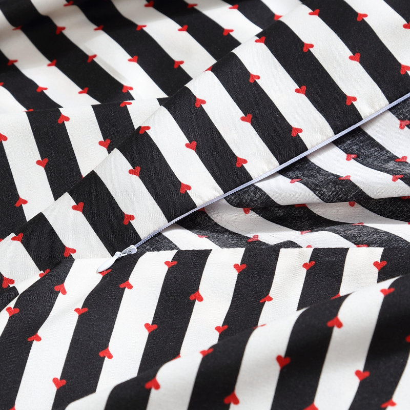 Betsey Johnson Wonderland Stripe Black Reversible Duvet Cover Set, Queen Duvet Cover  + 2 Standard Shams