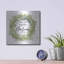 «Christmas Time Wreath» par Cindy Jacobs, art mural en métal-406299281