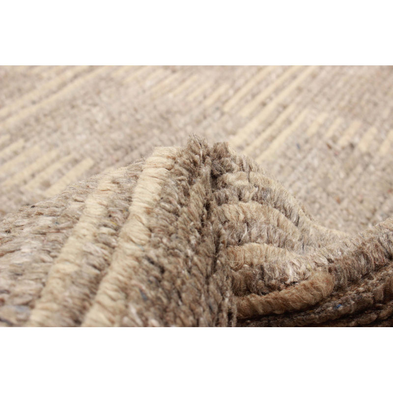 Tapis taupe Tangier 5 pi 1 po x 8 pi 2 po