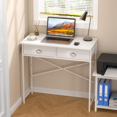Small Desk In The Bedroom