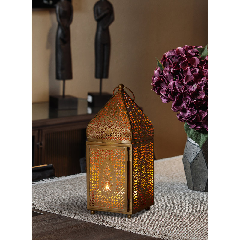 Grande lanterne ornée de bougie ornée d'or marocaine Bungalow Rose, lanterne dorée antique, porte-lanterne décorative pour mariage d'inspiration indienne, Eid, Ramadan, événements, 4,5 po de diamètre et 12 po de hauteur