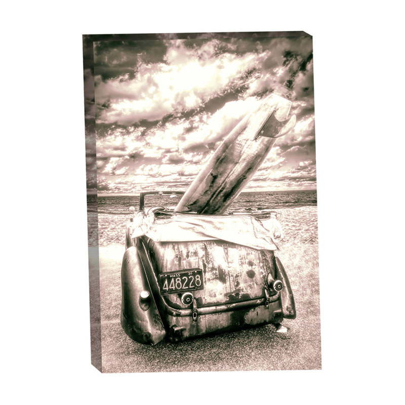 «Vintage Surf Bug in Pinks» par Grotto Studios