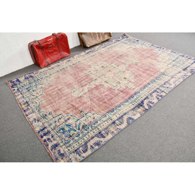 Tapis turc rétro rose et bleu pour un décor de salon bohémien et une idée de cadeau unique