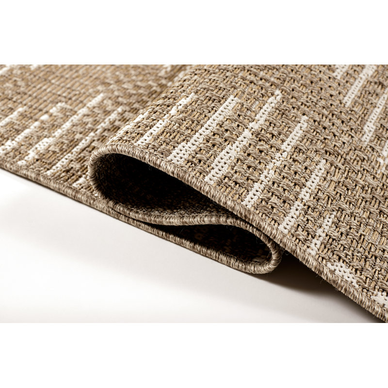 Sol Power Loomed Polypropylene Indoor/Outdoor Rug, 6'7x9'4