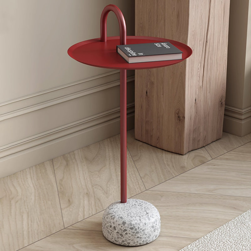 Fer moderne
 Table de bout