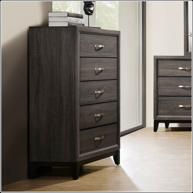 Commode 1 pièce de style contemporain avec un design moderne à deux tons, des pieds en bois et des poignées en nickel pour un rangement élégant dans la chambre à coucher