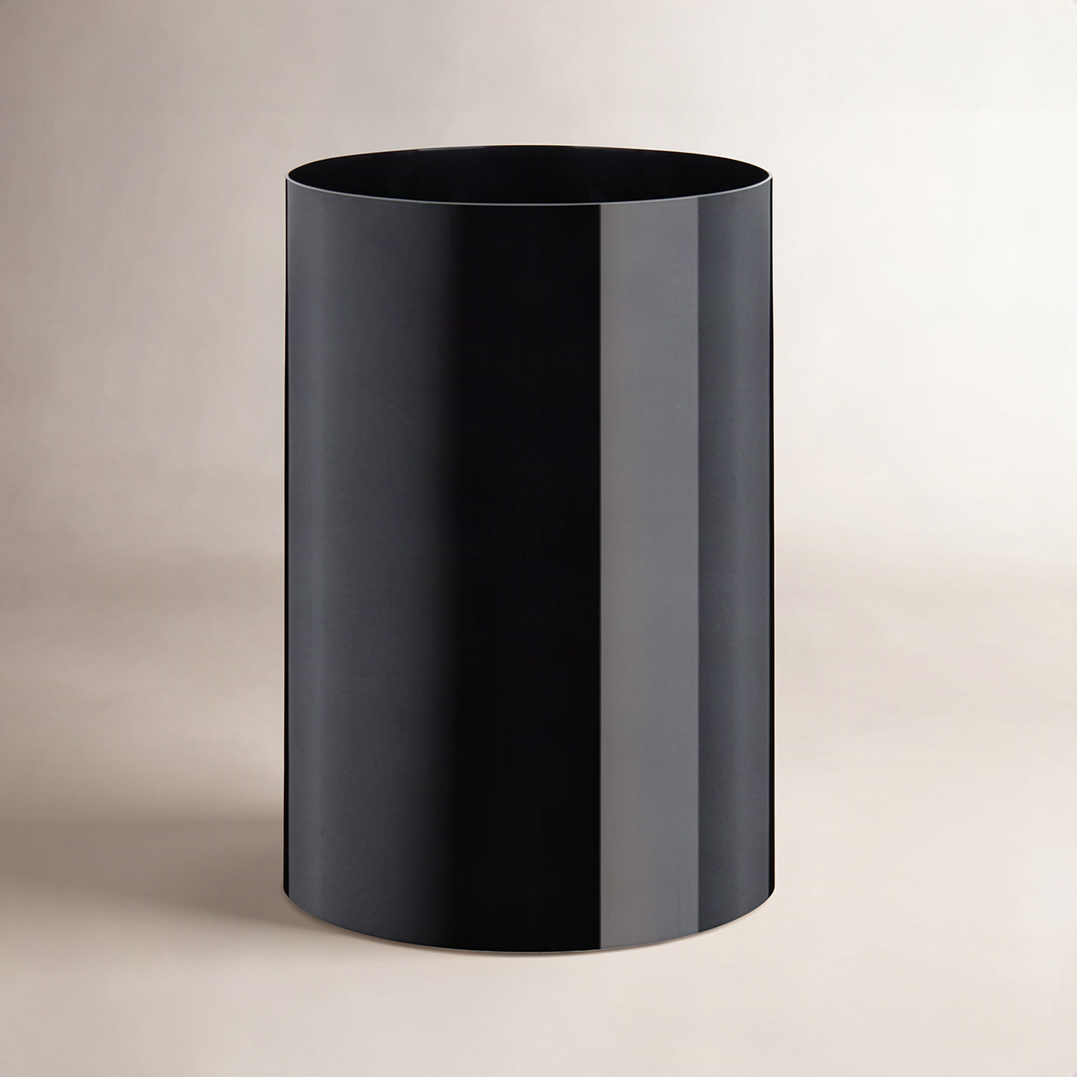 4.9gal Waste Bin, Black