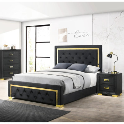 Grand lit rembourré en tissu noir avec des détails glamour et dorés de style contemporain