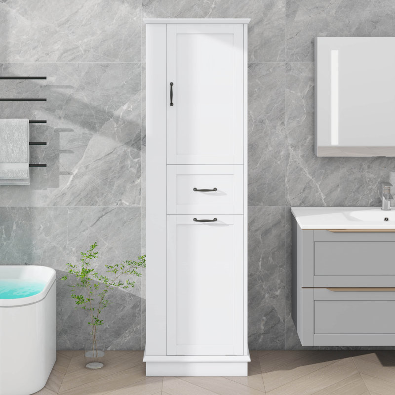 Armoire de rangement imposante avec compartiment coulissant et tablettes personnalisables parfaites pour le rangement dans la salle de bain