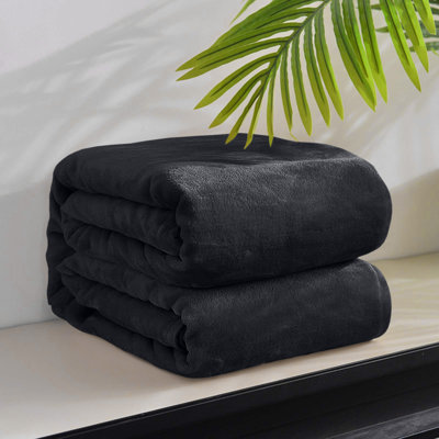 Ultra-Soft Fleece Blanket - Plush Warm Bed & Sofa Throw for All-Season Comfort