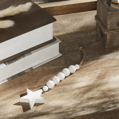 Ornement classique de perles blanches de Pâques et étoile 6 x 2