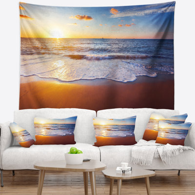 Tapisserie vagues, vagues bleues et sable brun