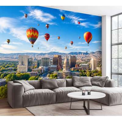 Papier peint auto-adhésif Boise City Skyline Hot Air Balloons Blue Sky Building