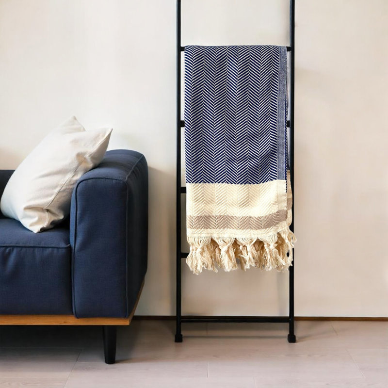 Jeté à rayures 59 "x 71" en coton bleu et beige à pampilles