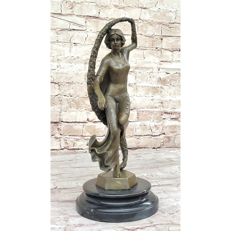 Figurines et sculptures Avryn