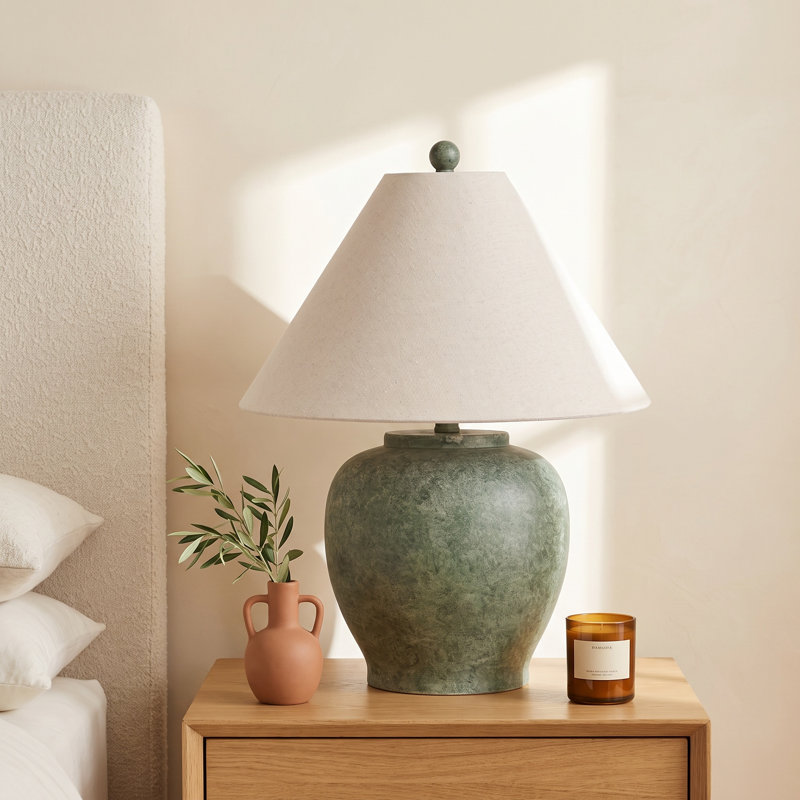 Deidrian 22 Inch Antique Resin Table Lamp