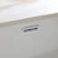 Dessus de meuble-lavabo en marbre blanc 43 po avec lavabo rectangulaire et dosseret, pré-percé pour l'installation du robinet