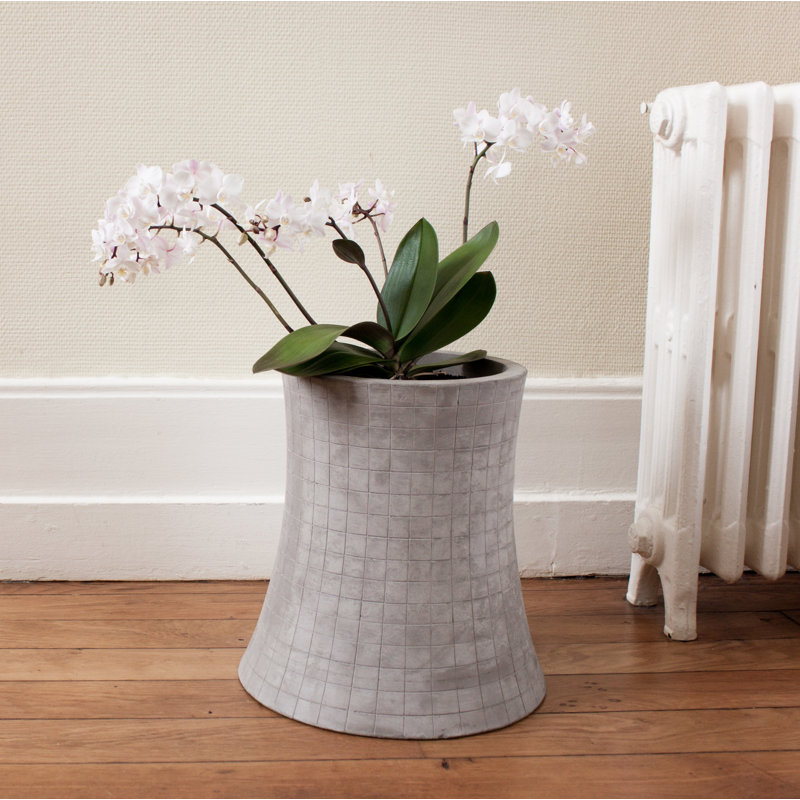 Urban Garden Pot Planter, 18.9" H x 18.11" W x 18.11" D