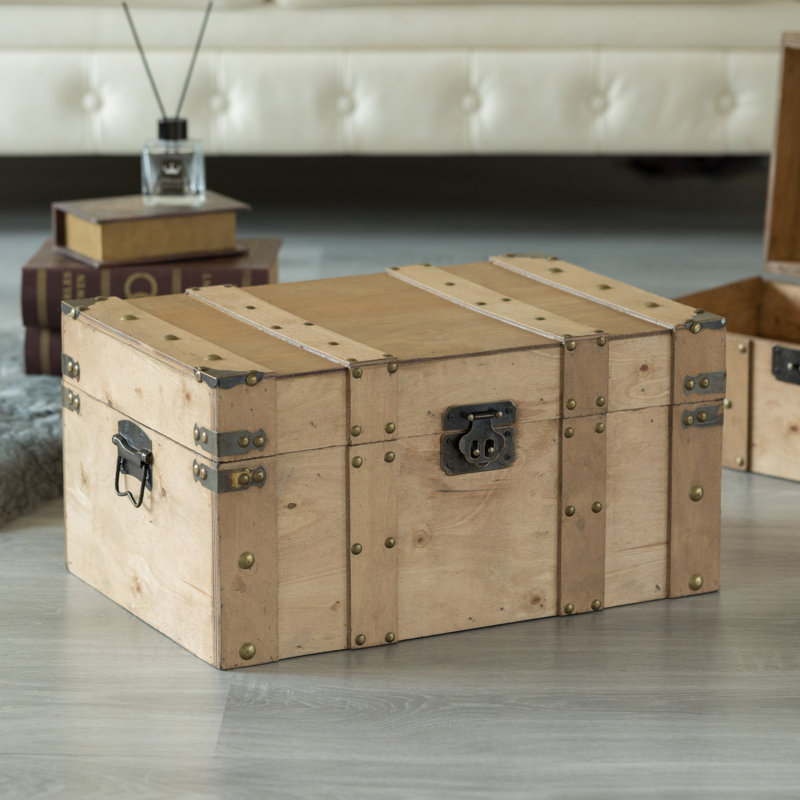 Kimberlin Wicker Trunk