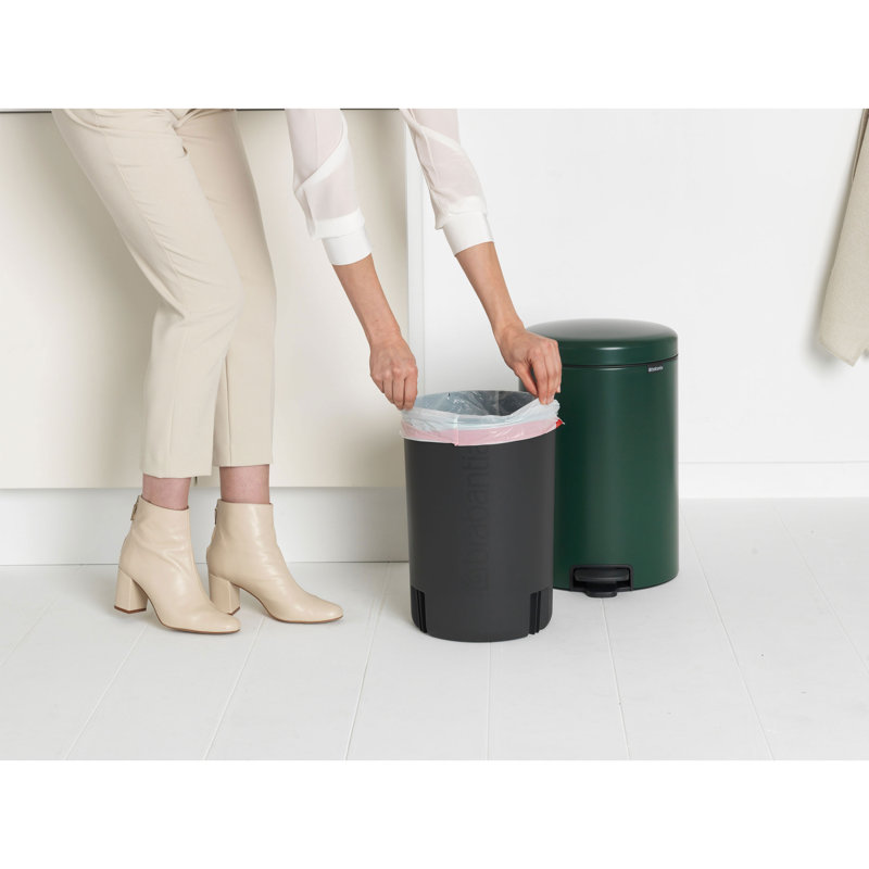 NewIcon Pedal Step On Trash Can, 20 L, Green