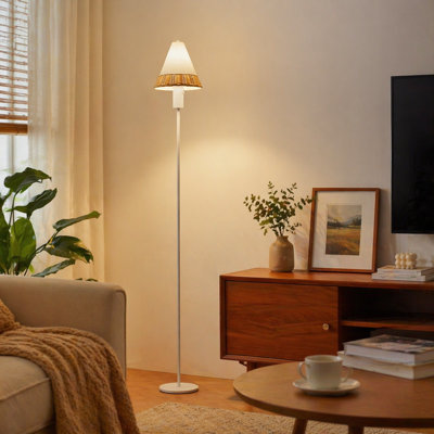 Traditional Floor Lamp With Rattan Shade