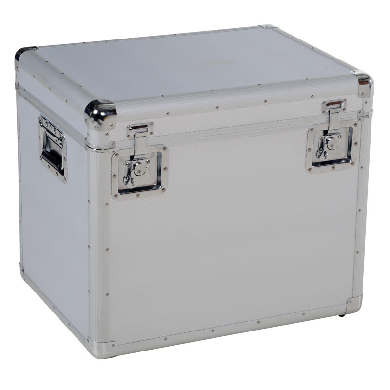 Metal Tradeshow, 20" H x 24" W x 18" D