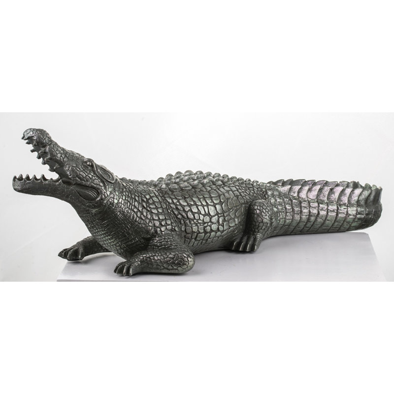 Figurines & Sculptures