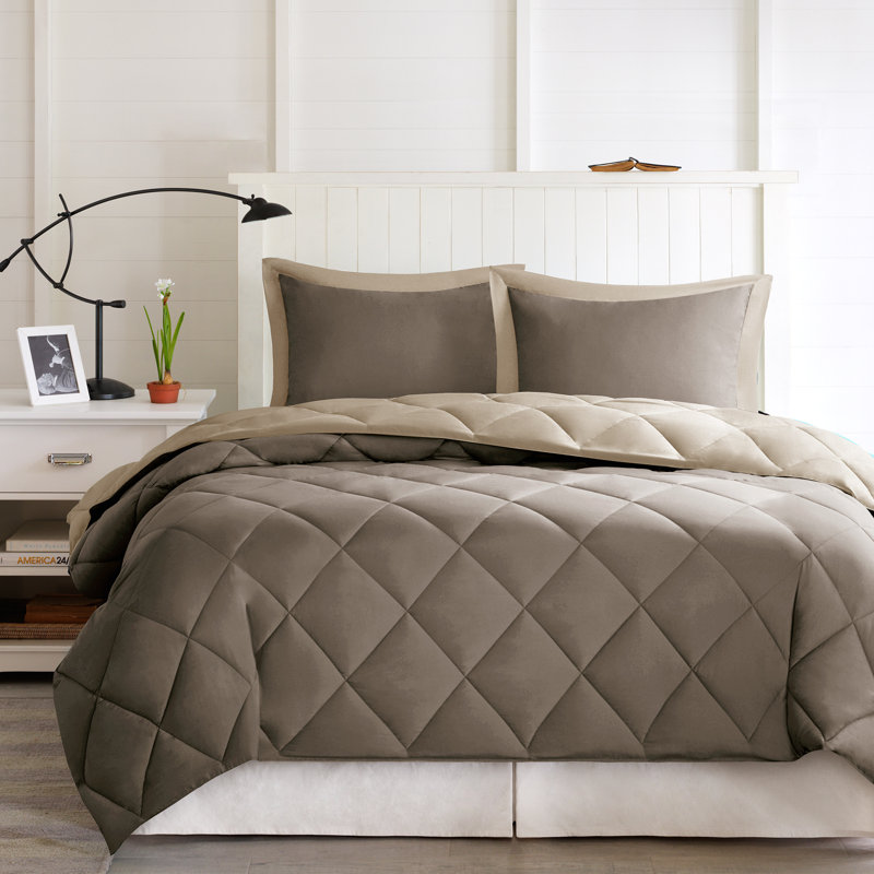 Ensemble d'édredon en duvet synthétique réversible Larkspur 3M Scotchgard, Brun / Sable
