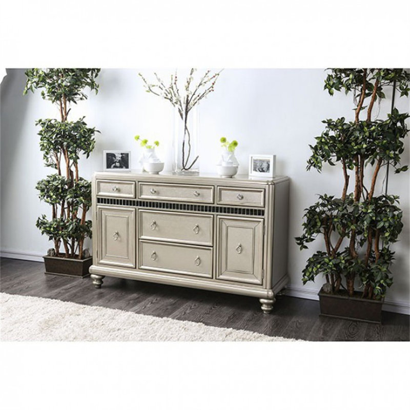 Buffet de 57 po de largeur Saylesville