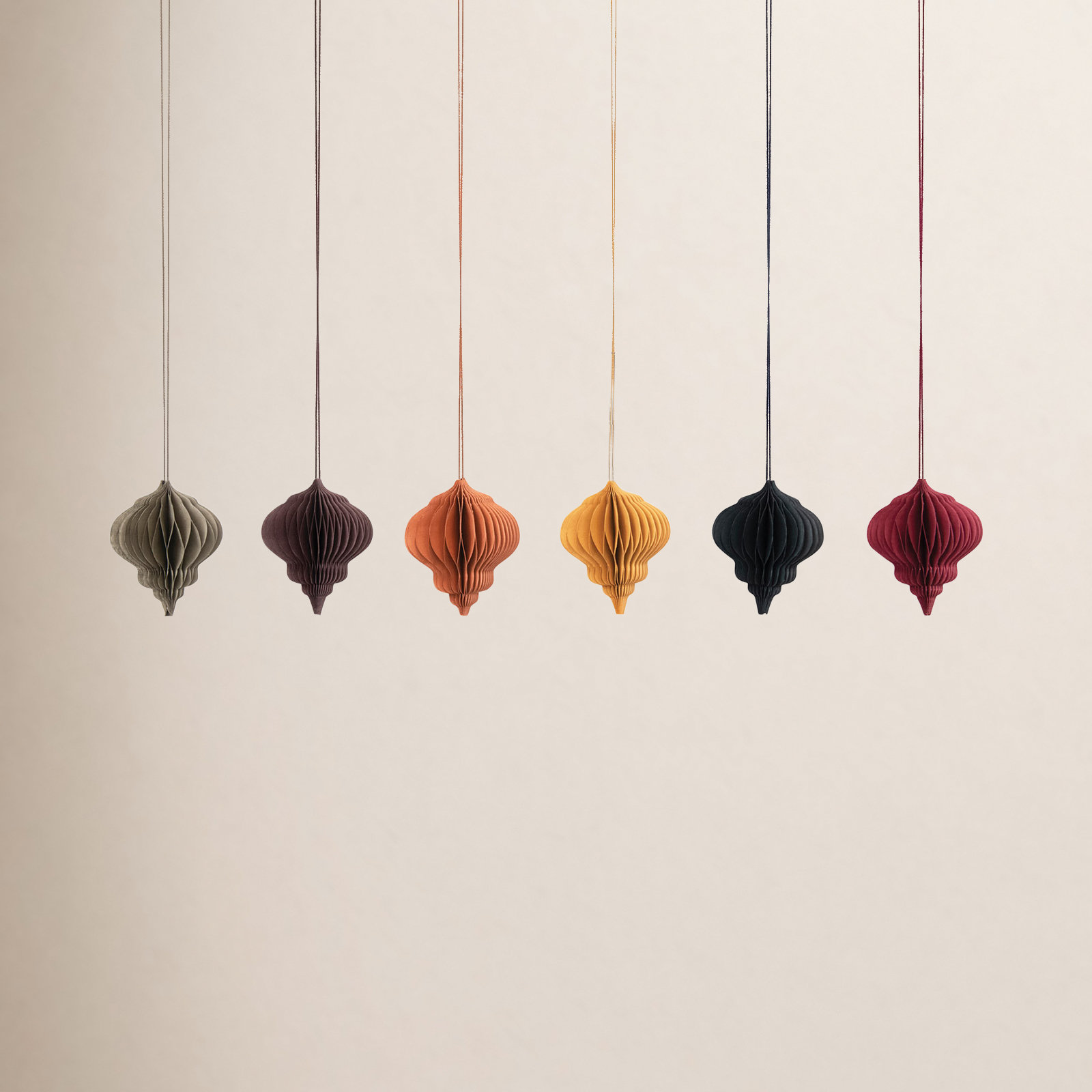 5'' Paper Shatterproof Finial Ornament