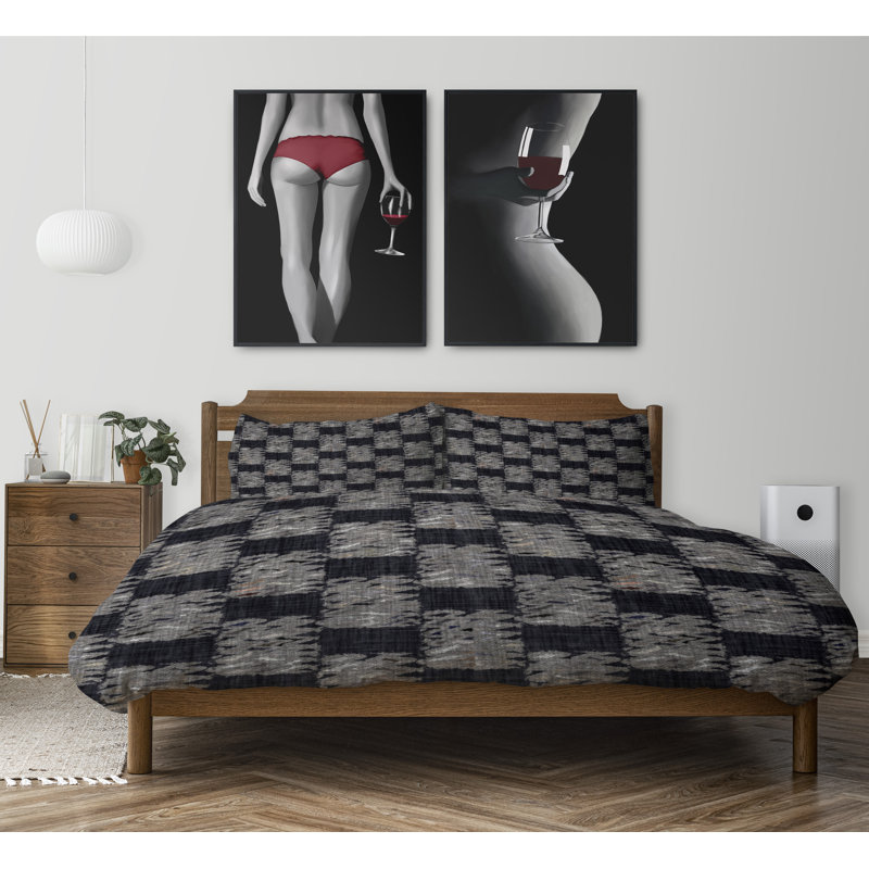 Channel Geometric Shapes Comforter, King Comforter + 2 King Pillowcases