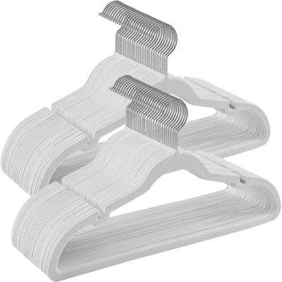Niniola Velvet Non-Slip Standard Hanger
