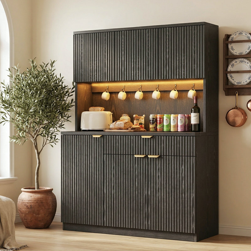 Cabinet multifonctionnel avec rangement, lumières DEL et prises de courant, Noir, Doré, 70.9" H x 40" W x 15.7" D