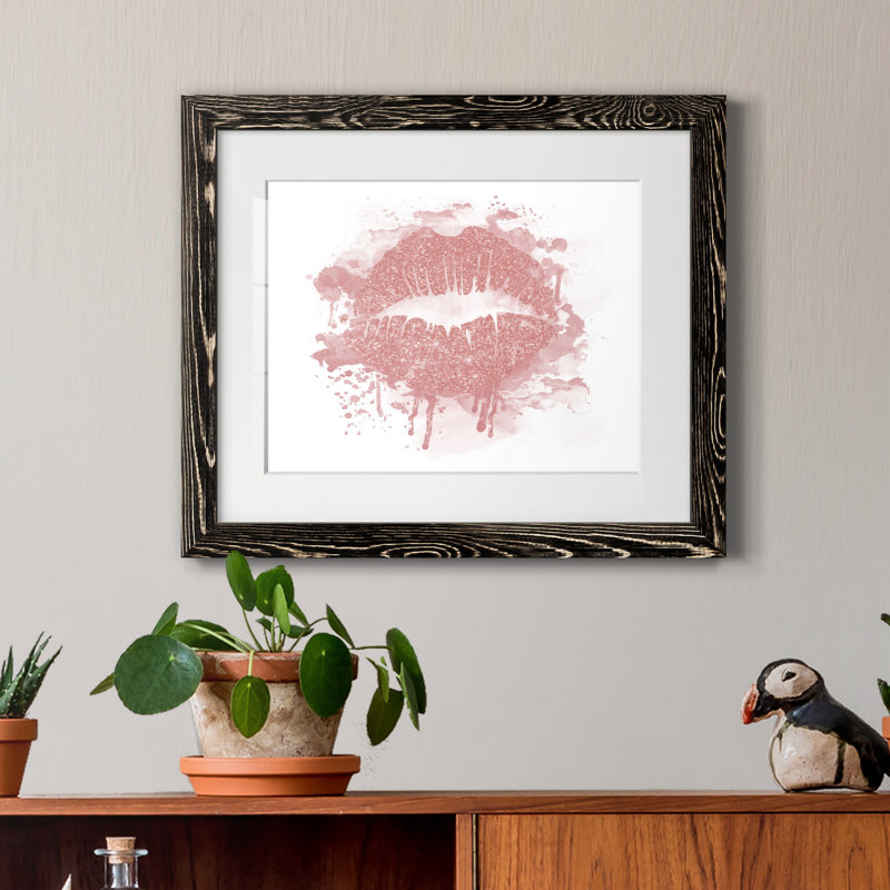 «Rose Gold Lips», impression sur papier encadrée, H 20 po x l 17 po x P 1,5 po, Papier encadré noir