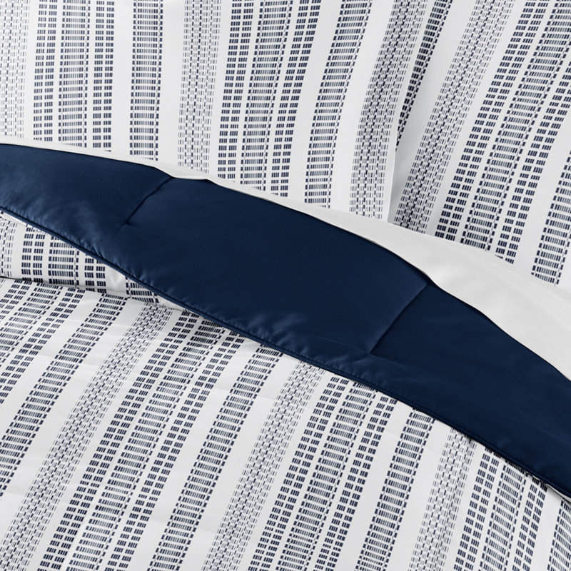Down Alternative Farmhouse Dreams Reversible Comforter Set, Geometric Blue/White/Navy, Queen Comforter + 2 Shams