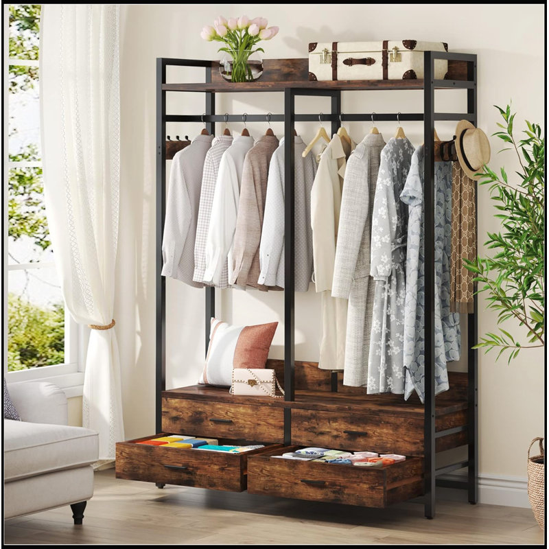 Organisateur de garde-robe autoportant rustique brun avec 4 tiroirs, 8 crochets, tablettes et tringle pour un rangement efficace