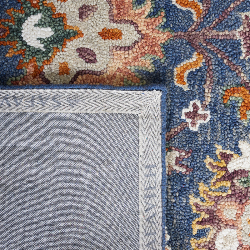 Hand Tufted Wool/Cotton Oriental Rug in White/Brown/Blue, Rectangle 4' x 6'