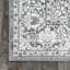 Tapis moderne gris clair avec médaillon perse rétro Blane-339010857